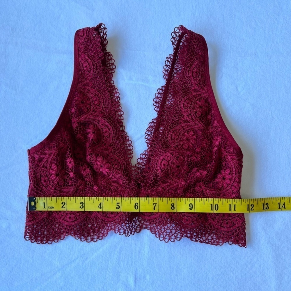 Victoria’s Secret Lace Bralette - Picture 5 of 8
